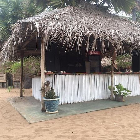 Sun Wind Beach Kalpitiya Kite Resort Exteriör bild