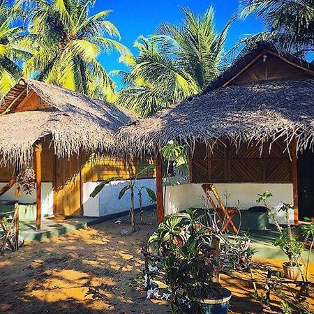 Sun Wind Beach Kalpitiya Kite Resort Exteriör bild