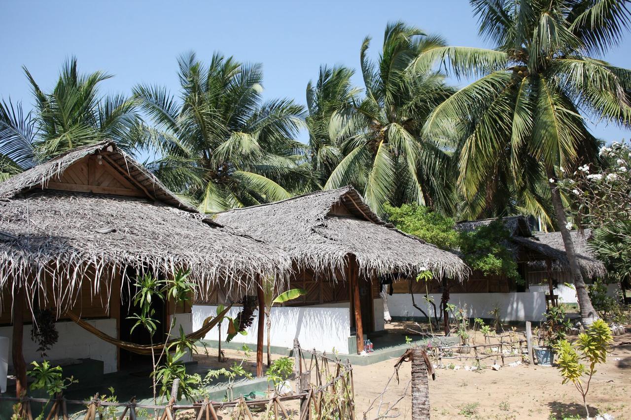 Sun Wind Beach Kalpitiya Kite Resort Exteriör bild
