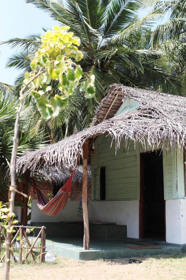 Sun Wind Beach Kalpitiya Kite Resort Exteriör bild